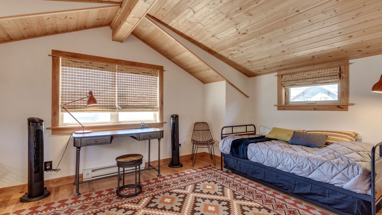 Photo of Bedroom in Gardiner