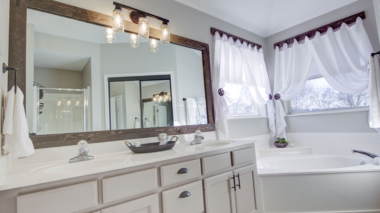 Photo of Bathroom in Woodway