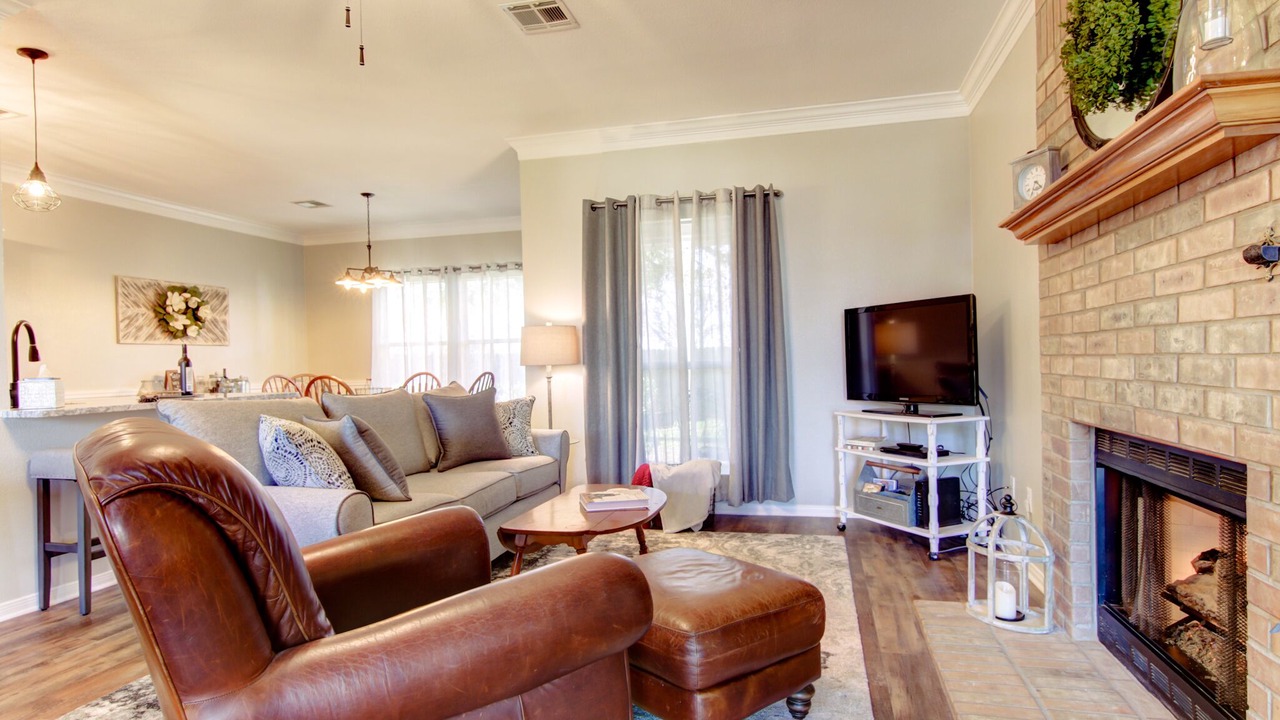 Photo of Livingroom in Woodway