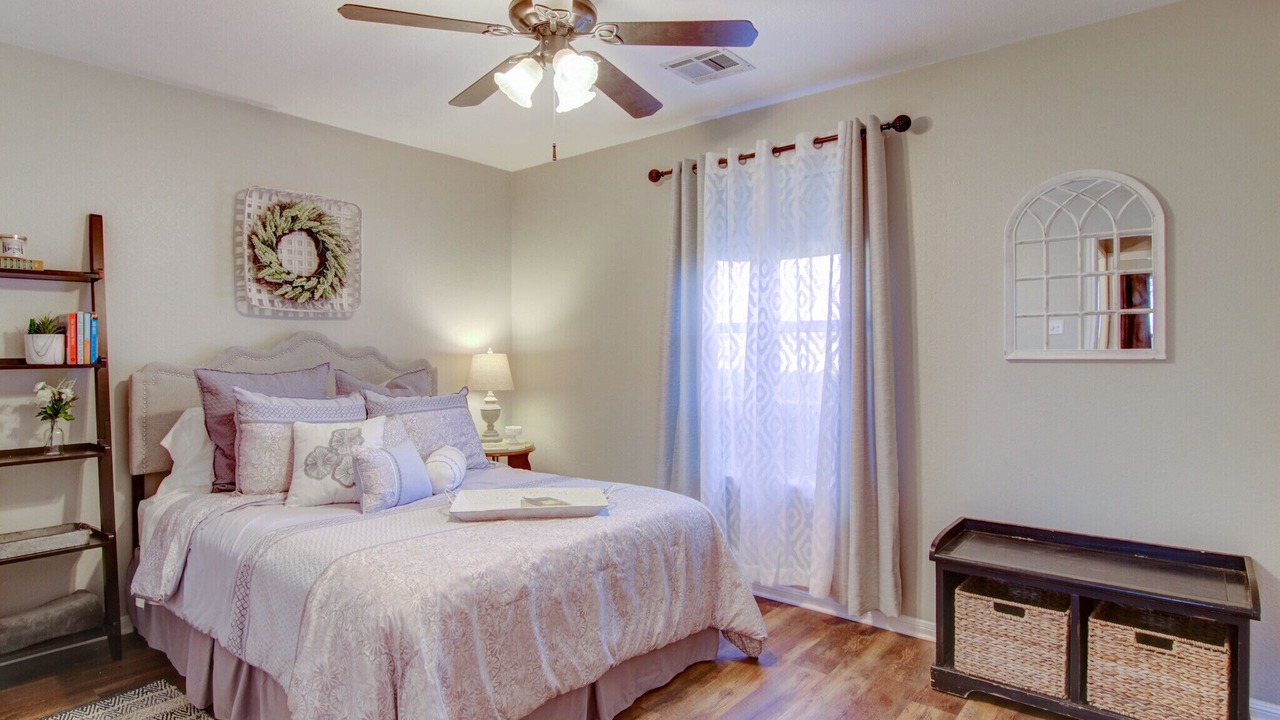 Photo of Bedroom in Woodway