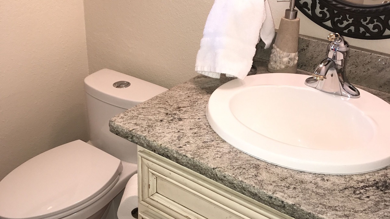 Photo of Bathroom in Mountain Park Ranch