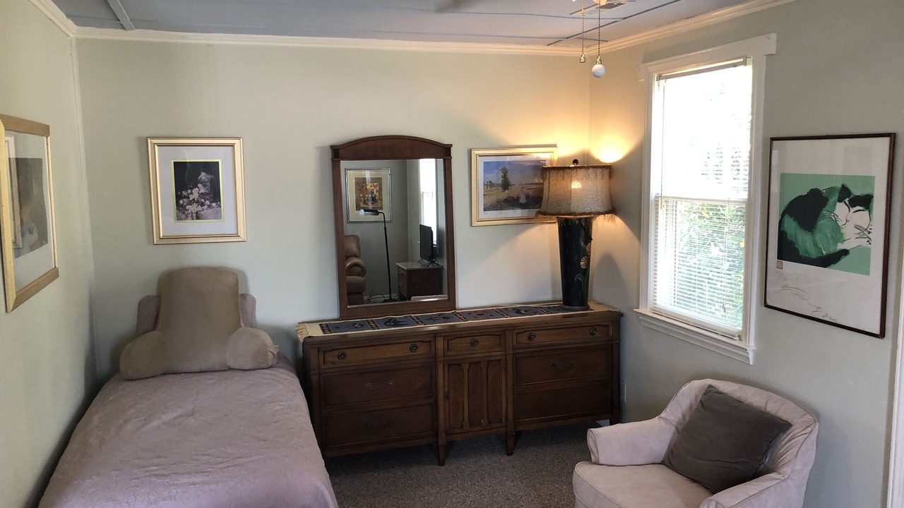 Photo of Bedroom in Lynn