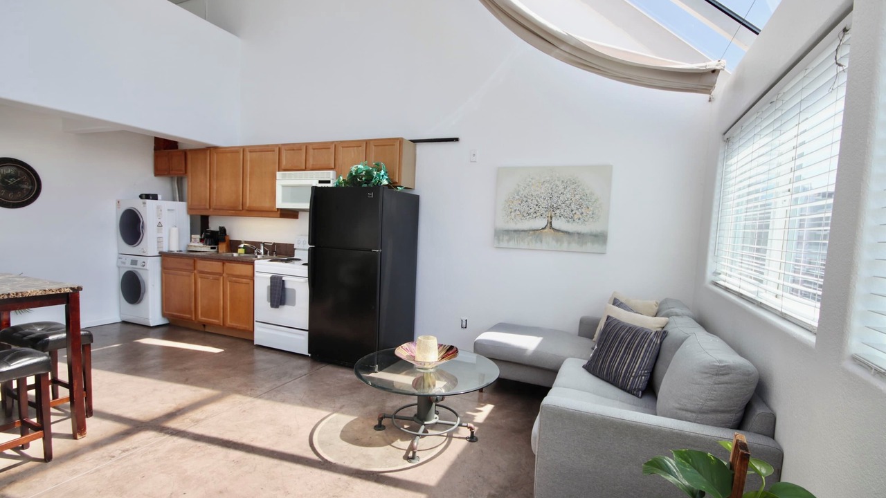 Photo of Livingroom in Little Italy