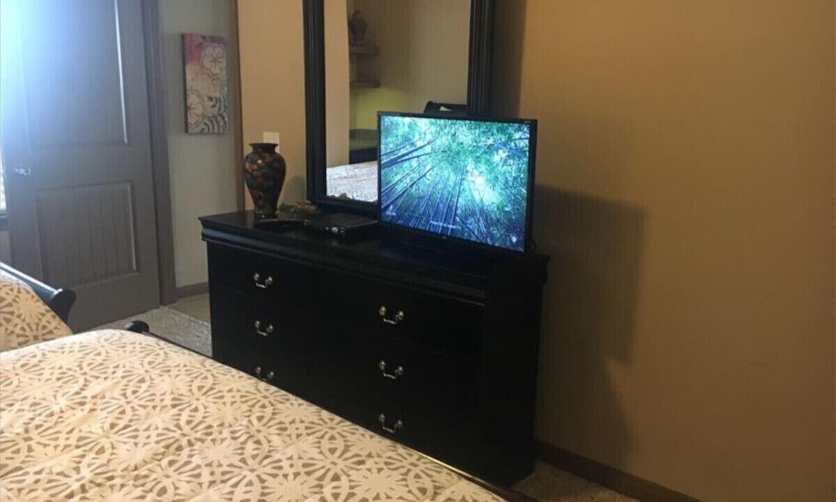 Photo of Bedroom in Grogan's Mill