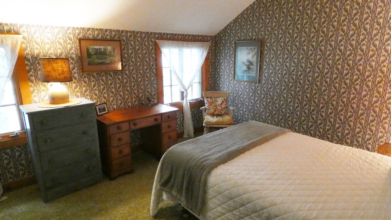 Photo of Bedroom in Alden