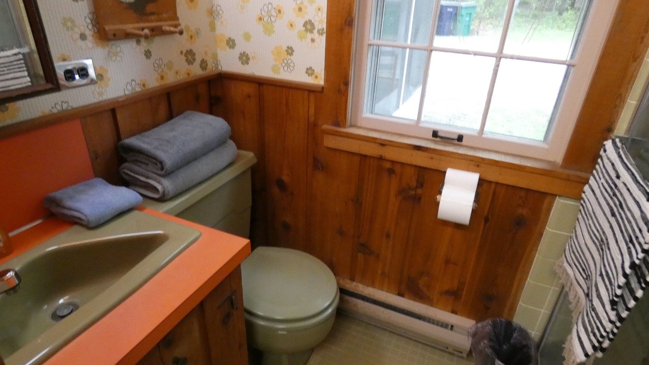 Photo of Bathroom in Alden