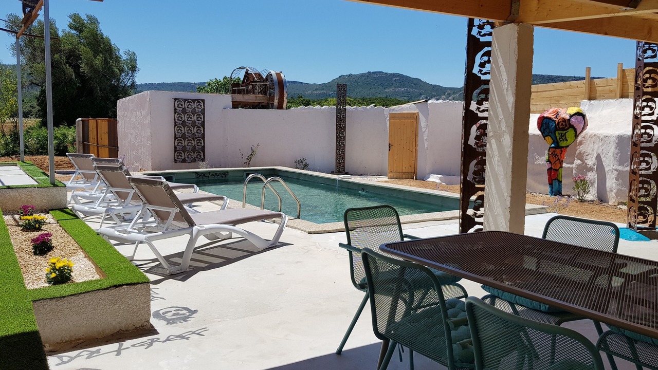 Photo of Outdoor in Montseret