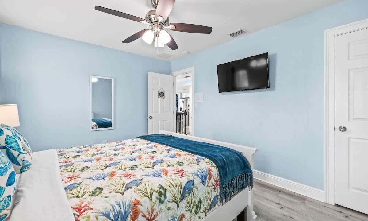 Photo of Bedroom in Indian Rocks Beach
