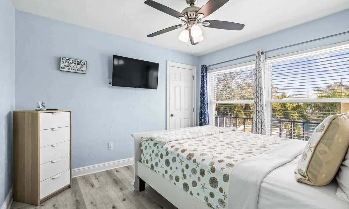 Photo of Bedroom in Indian Rocks Beach