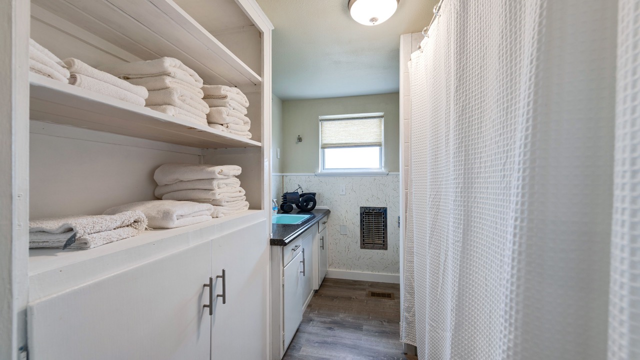 Photo of Bathroom in Buchanan Dam