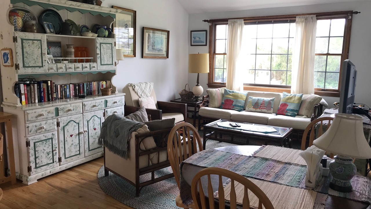 Photo of Livingroom in North Truro