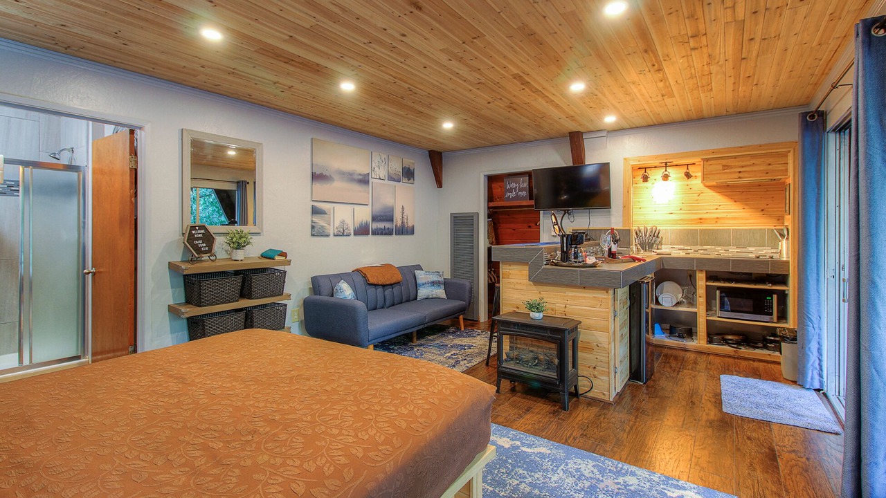 Photo of Livingroom in Piercy