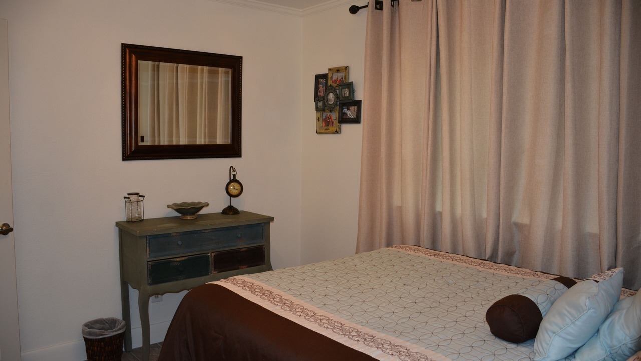 Photo of Bedroom in Tool
