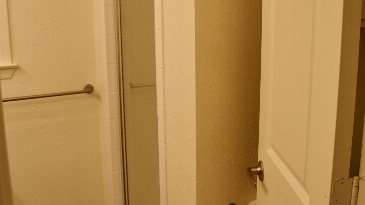 Photo of Bathroom in Tool