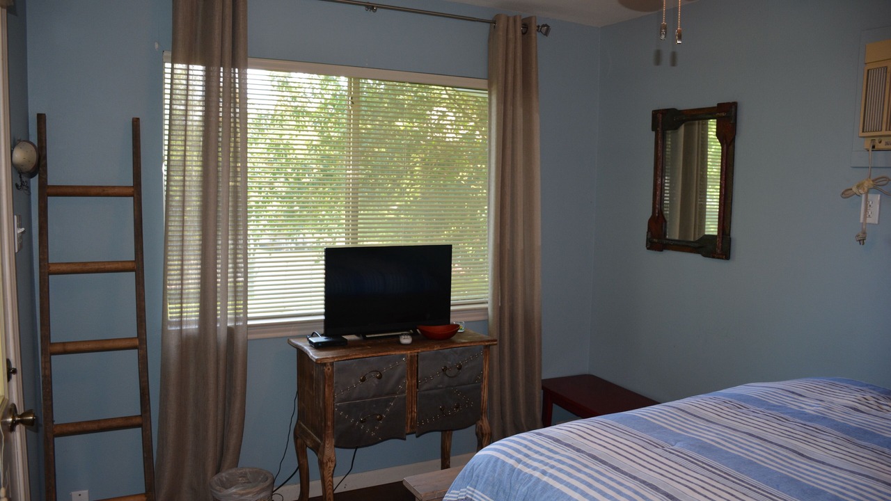 Photo of Bedroom in Tool