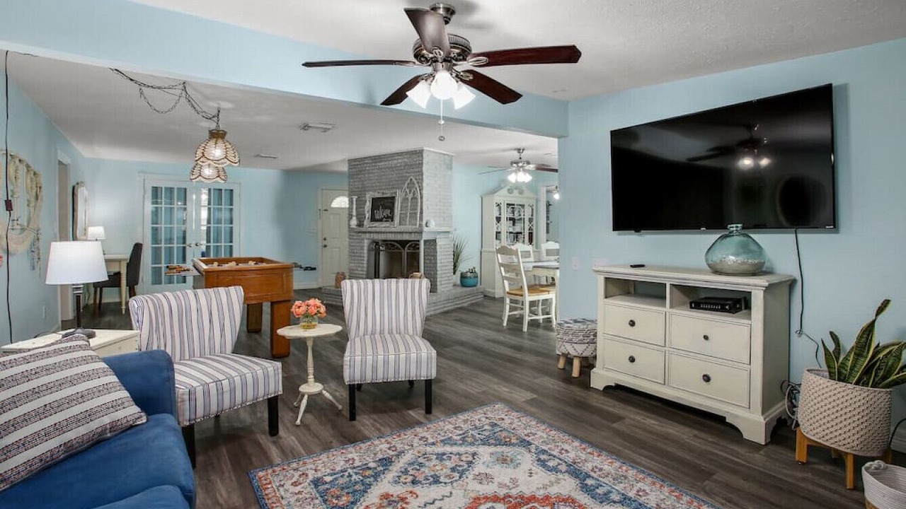 Photo of Bedroom in Clear Lake Shores