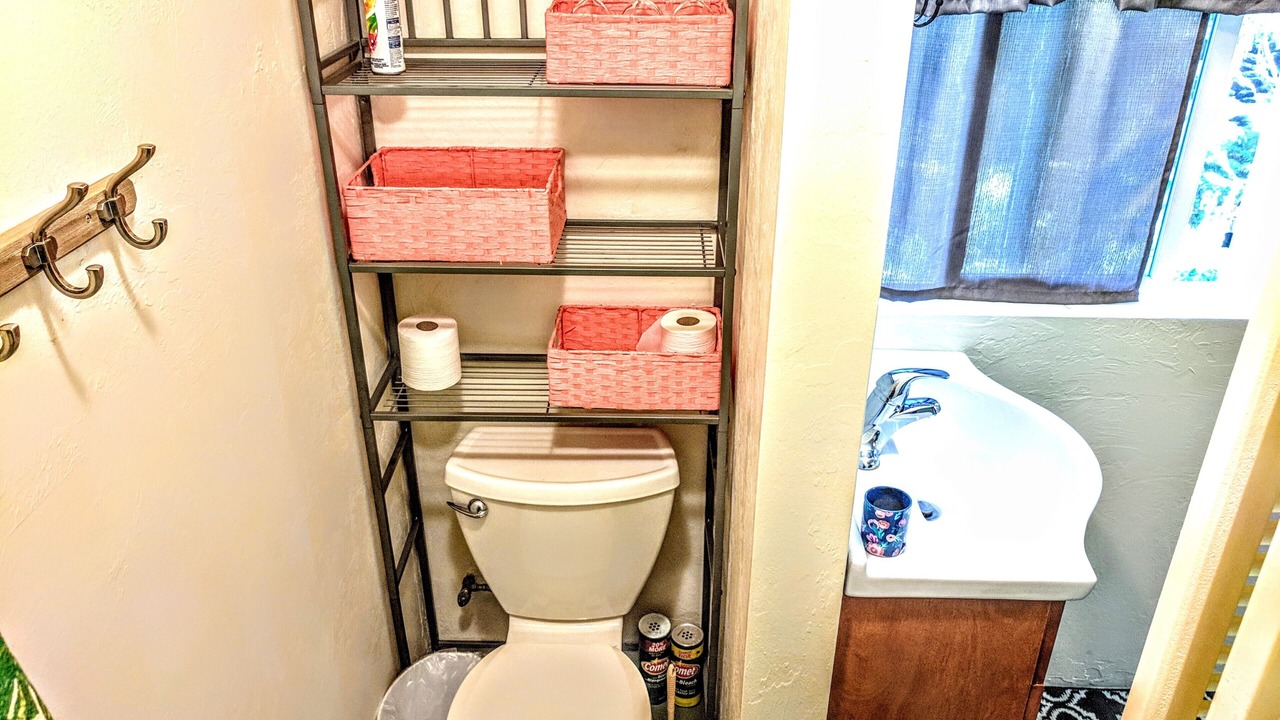 Photo of Bathroom in Pepeekeo