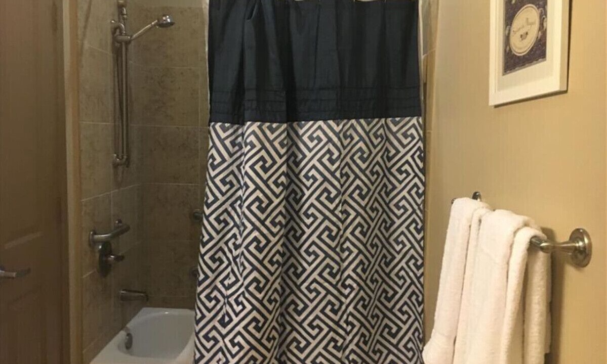 Photo of Bathroom in Grogan's Mill