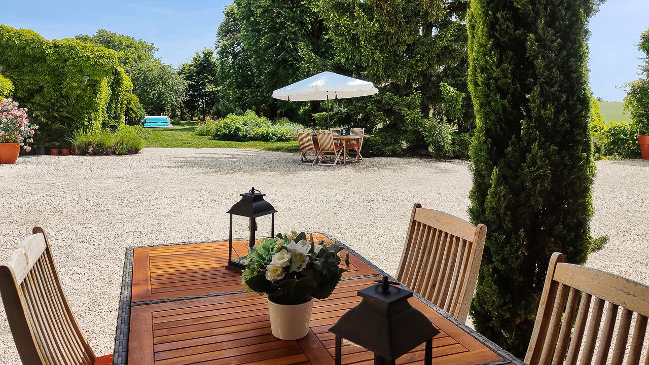 Photo of Outdoor in Livers-Cazelles
