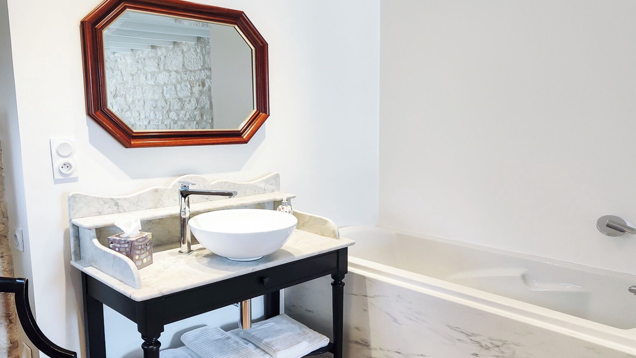 Photo of Bathroom in Livers-Cazelles