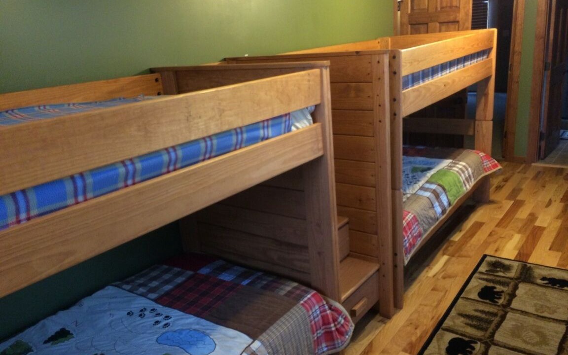 Photo of Bedroom in Byrdstown