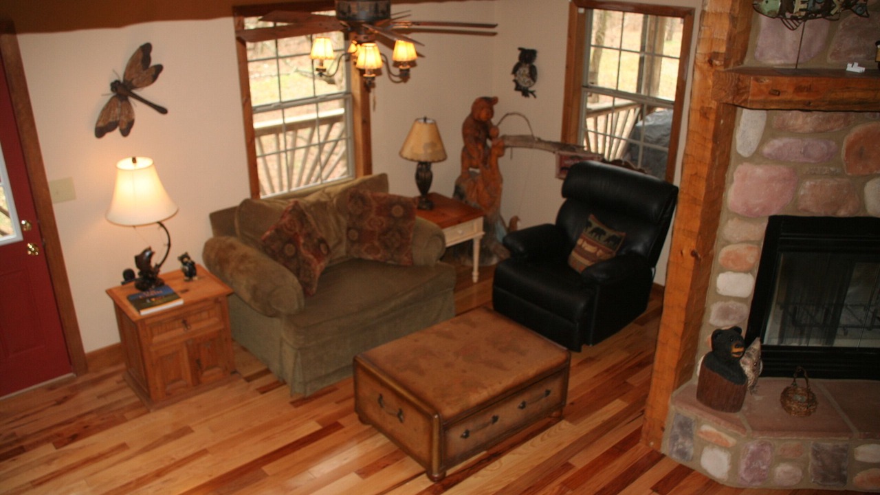 Photo of Bedroom in Byrdstown