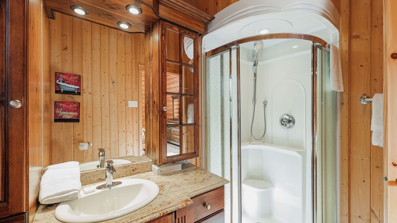 Photo of Bathroom in Fiddler Lake Resort