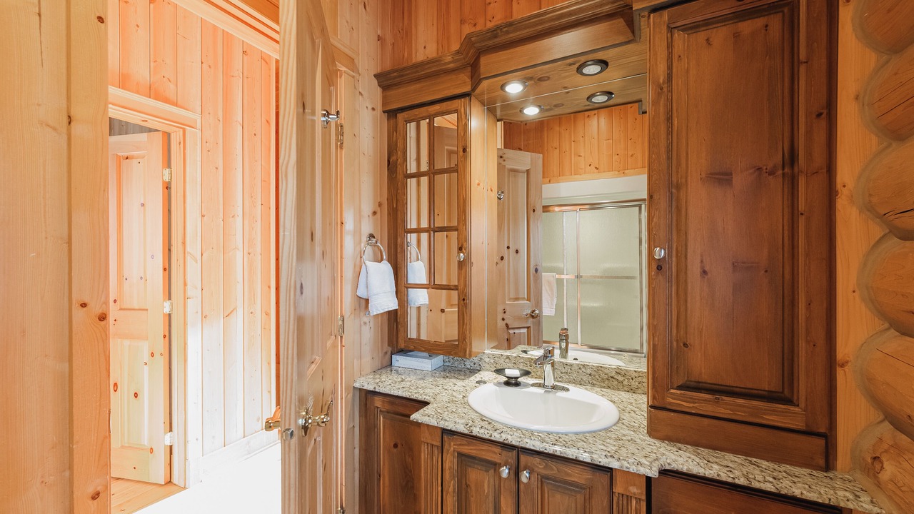 Photo of Bathroom in Fiddler Lake Resort