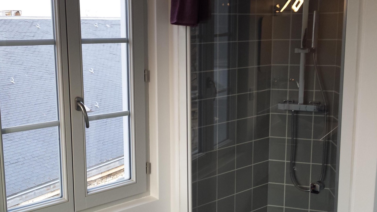 Photo of Bathroom in Beaune City Centre