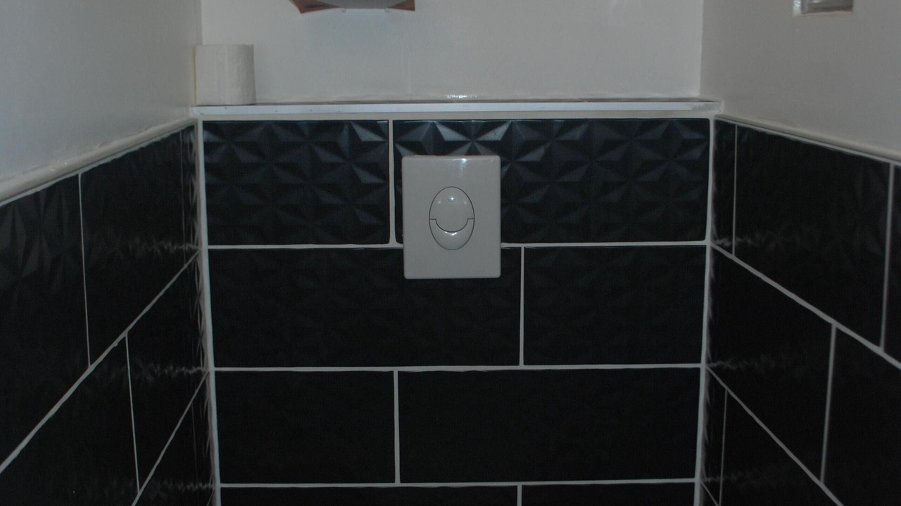 Photo of Bathroom in Beaune City Centre