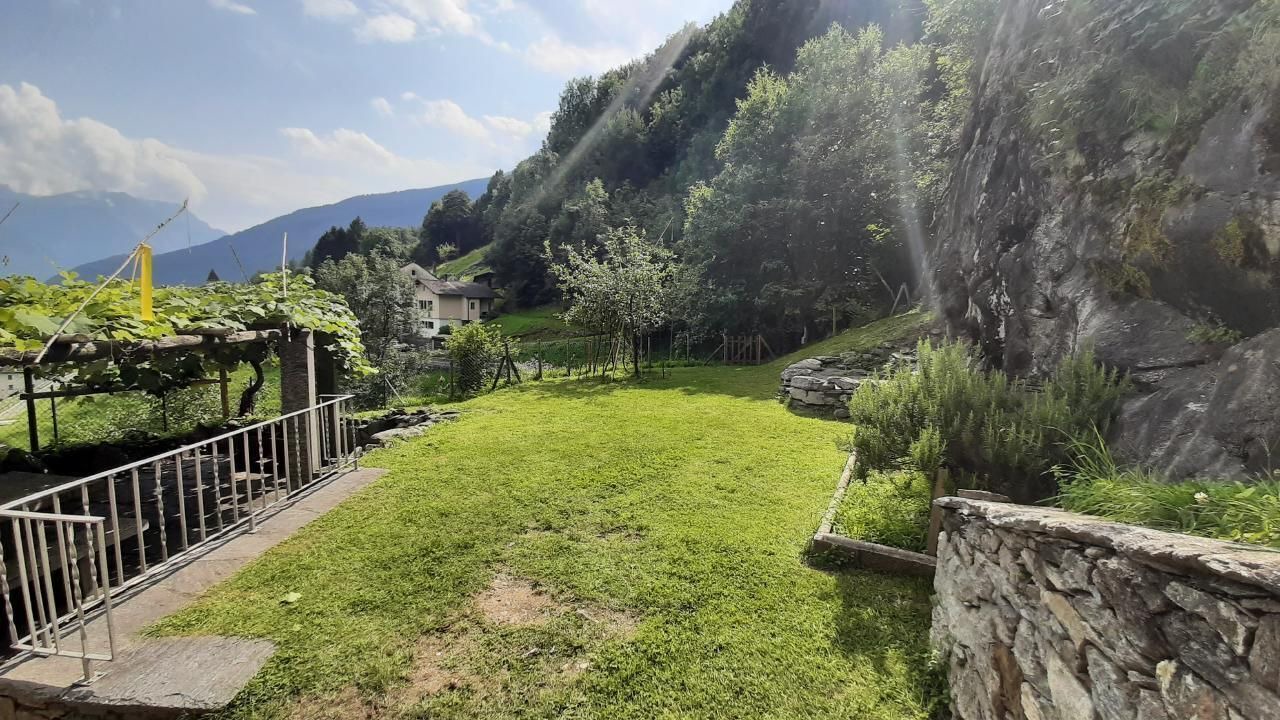 Photo of Outdoor in Negrentino