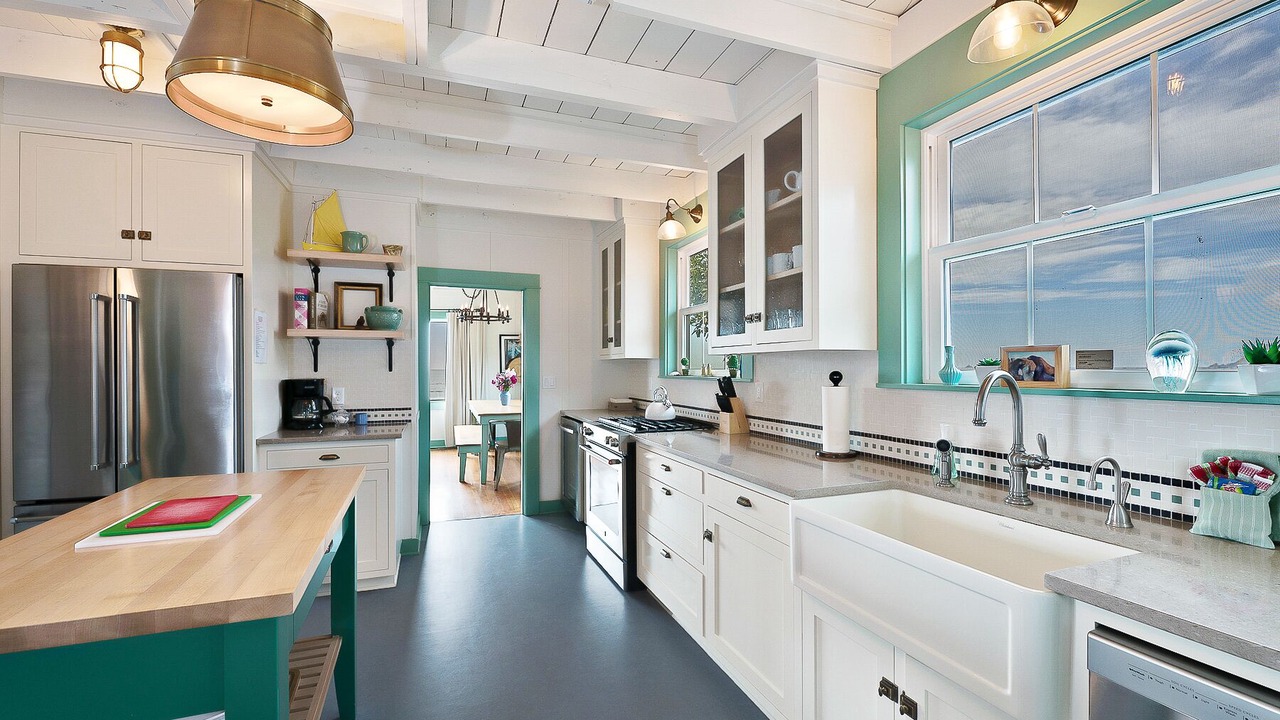 Photo of Kitchen in Downtown Cannon Beach