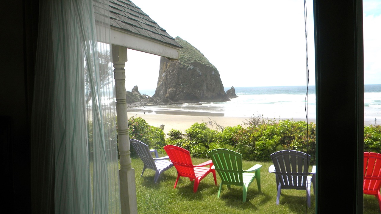 Photo of Others in Downtown Cannon Beach