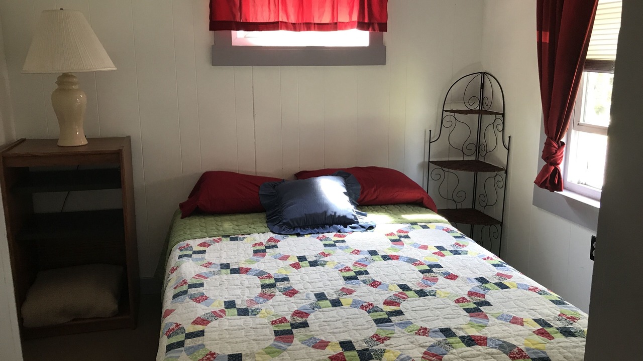 Photo of Bedroom in Cape Vincent