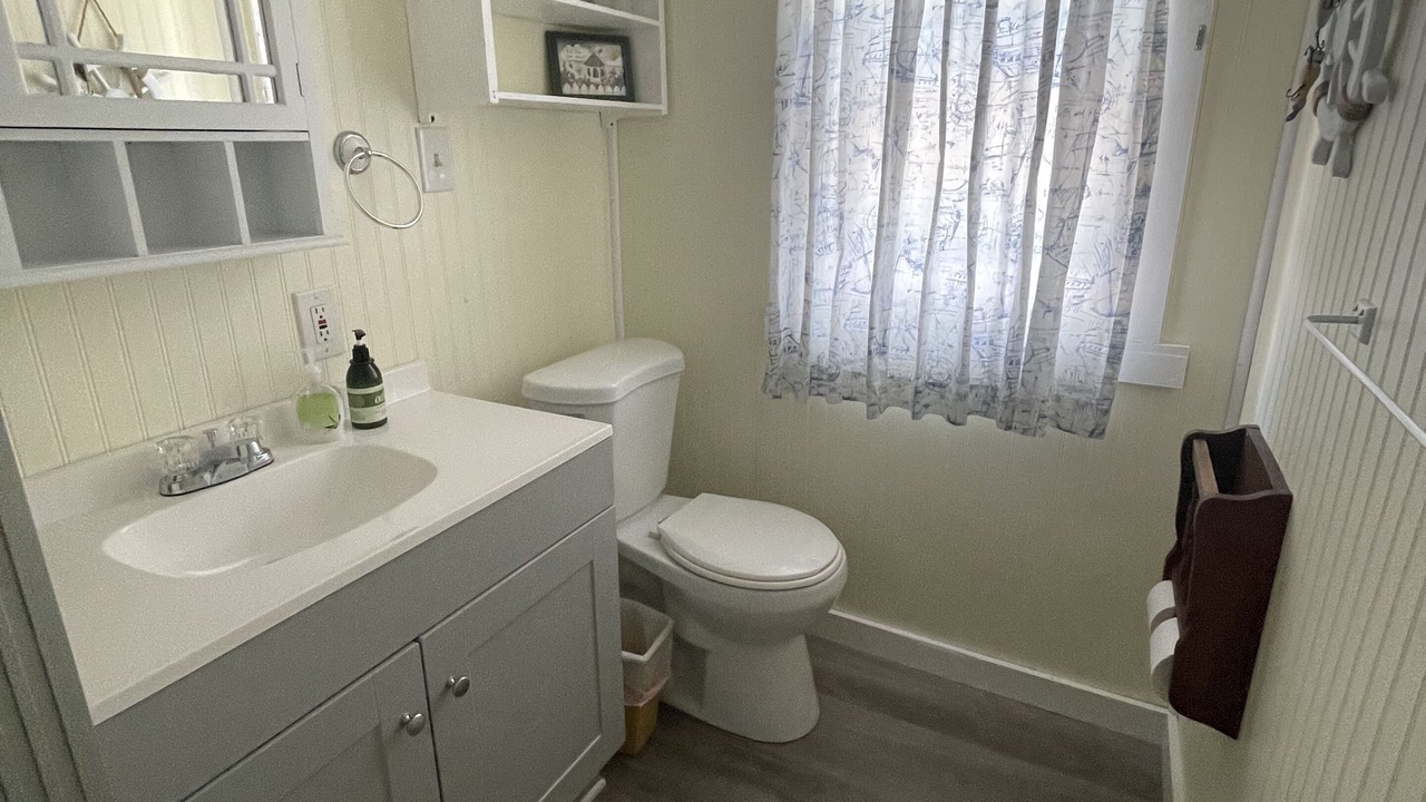Photo of Bathroom in Cape Vincent