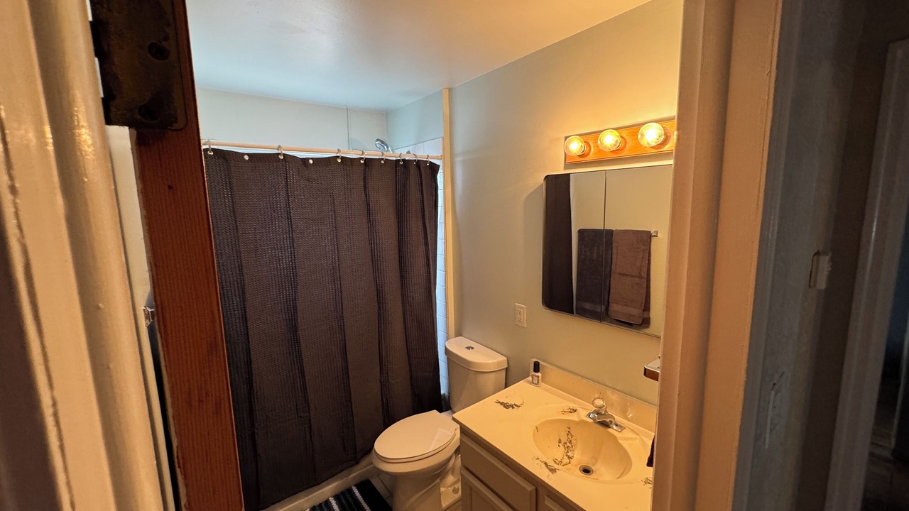 Photo of Bathroom in Murray