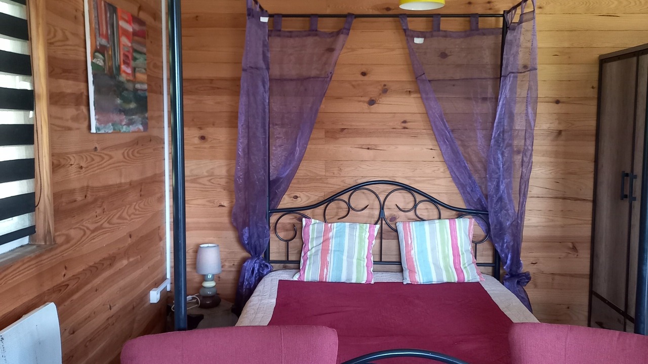 Photo of Bedroom in Montolieu