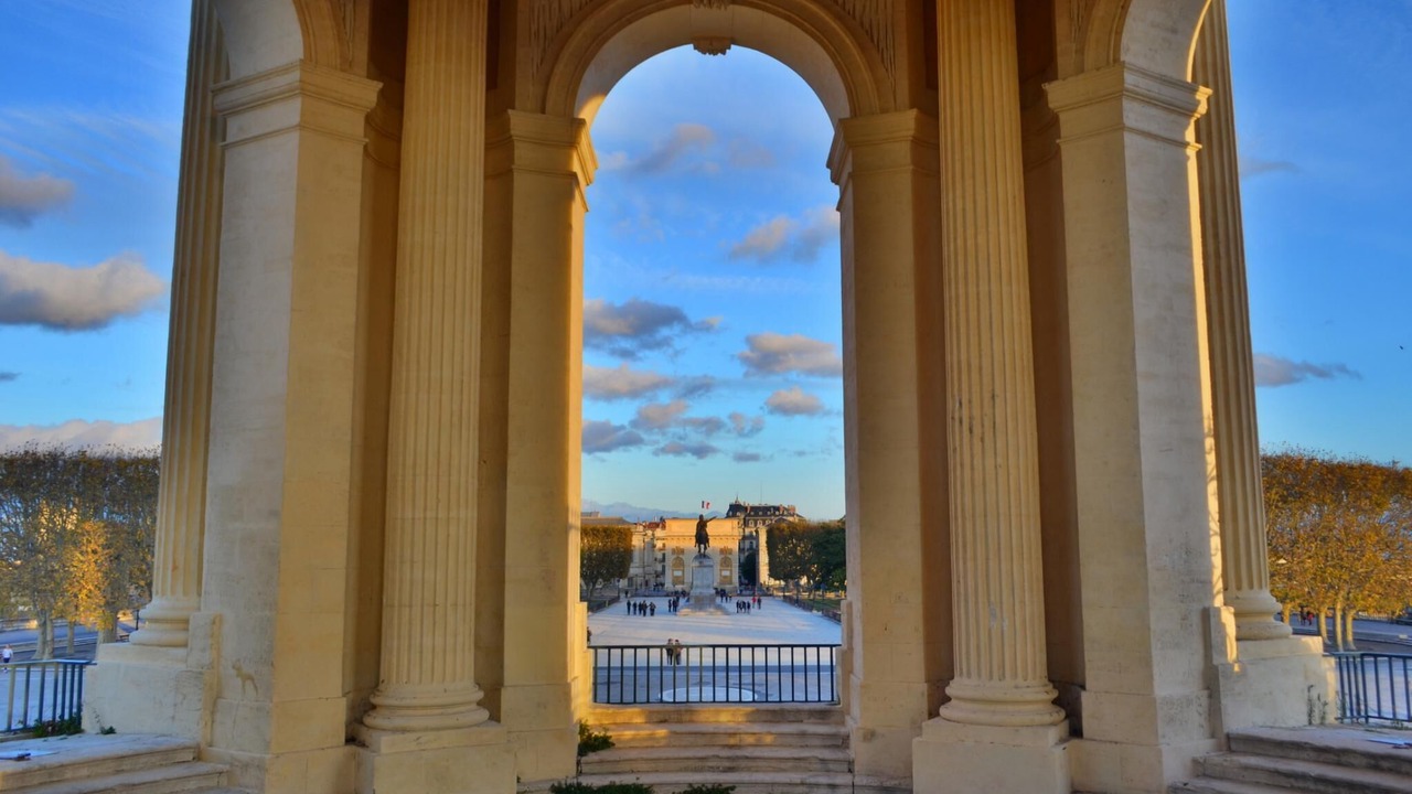 Photo of Others in Les Beaux-Arts
