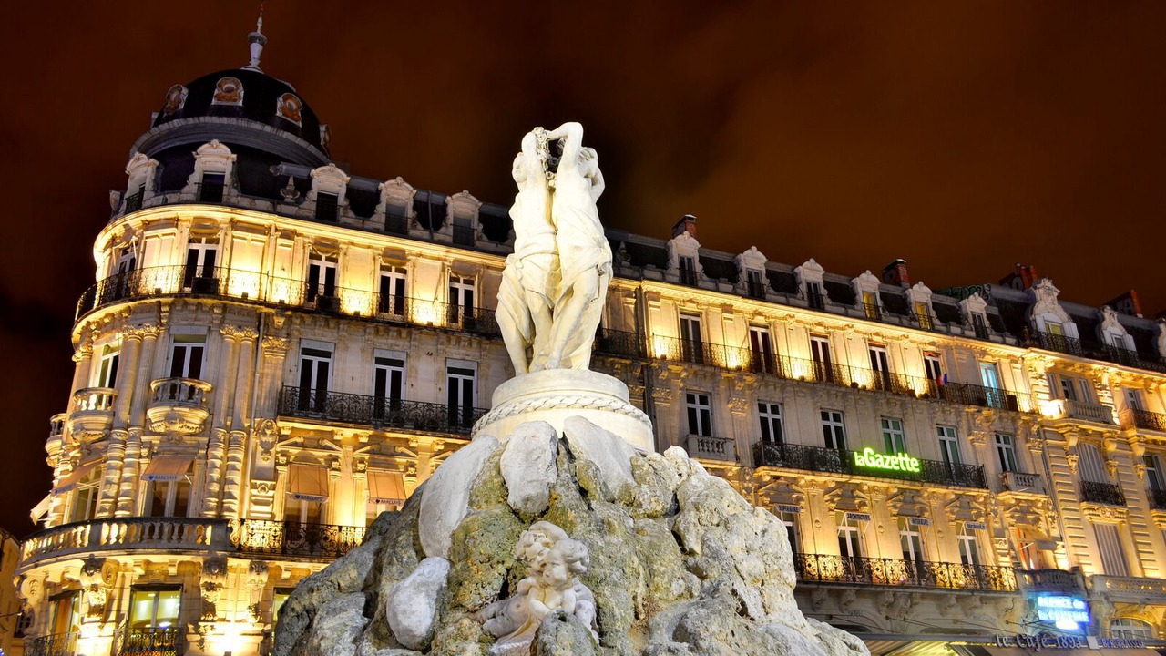 Photo of Others in Les Beaux-Arts