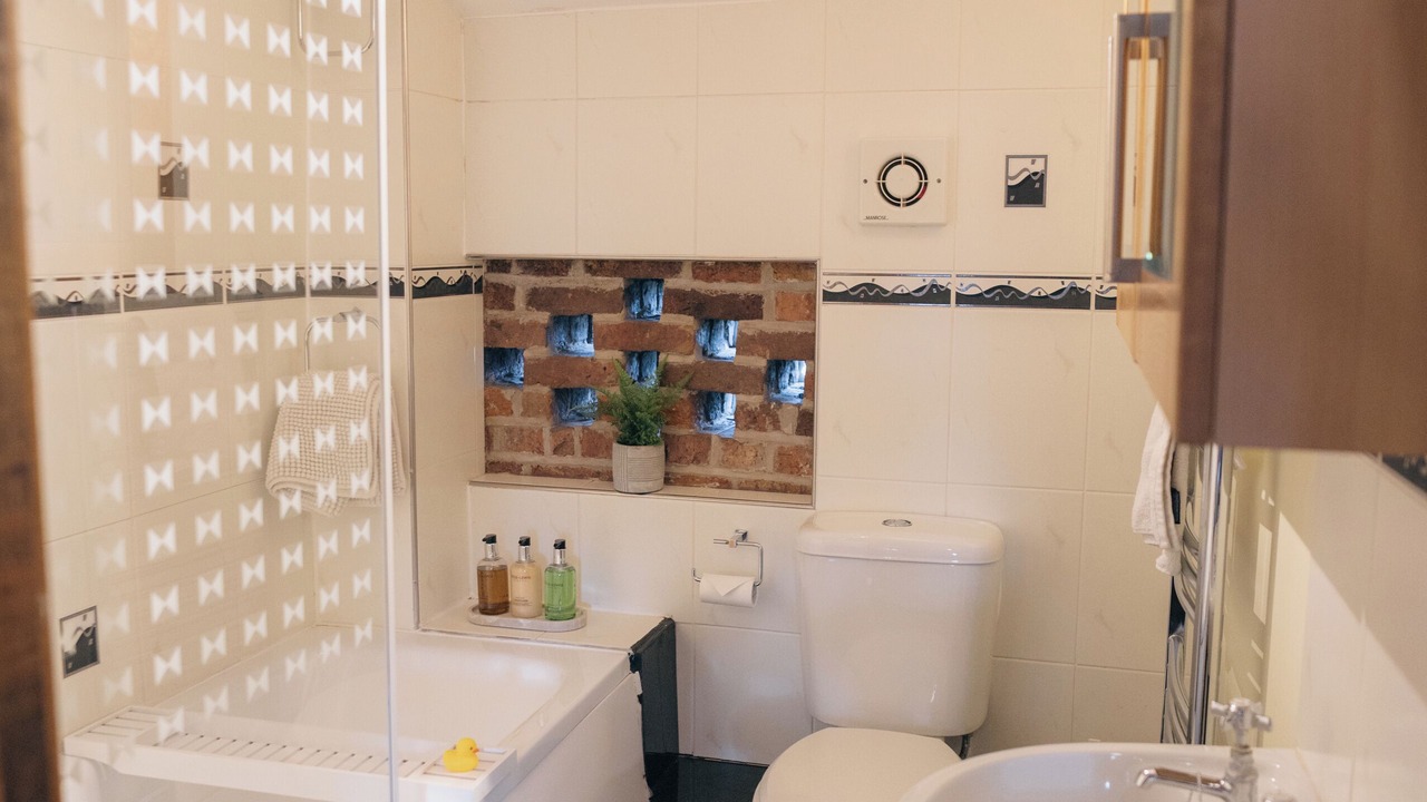 Photo of Bathroom in Moreton