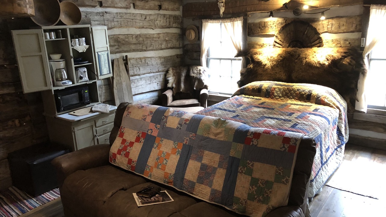 Photo of Bedroom in Nauvoo