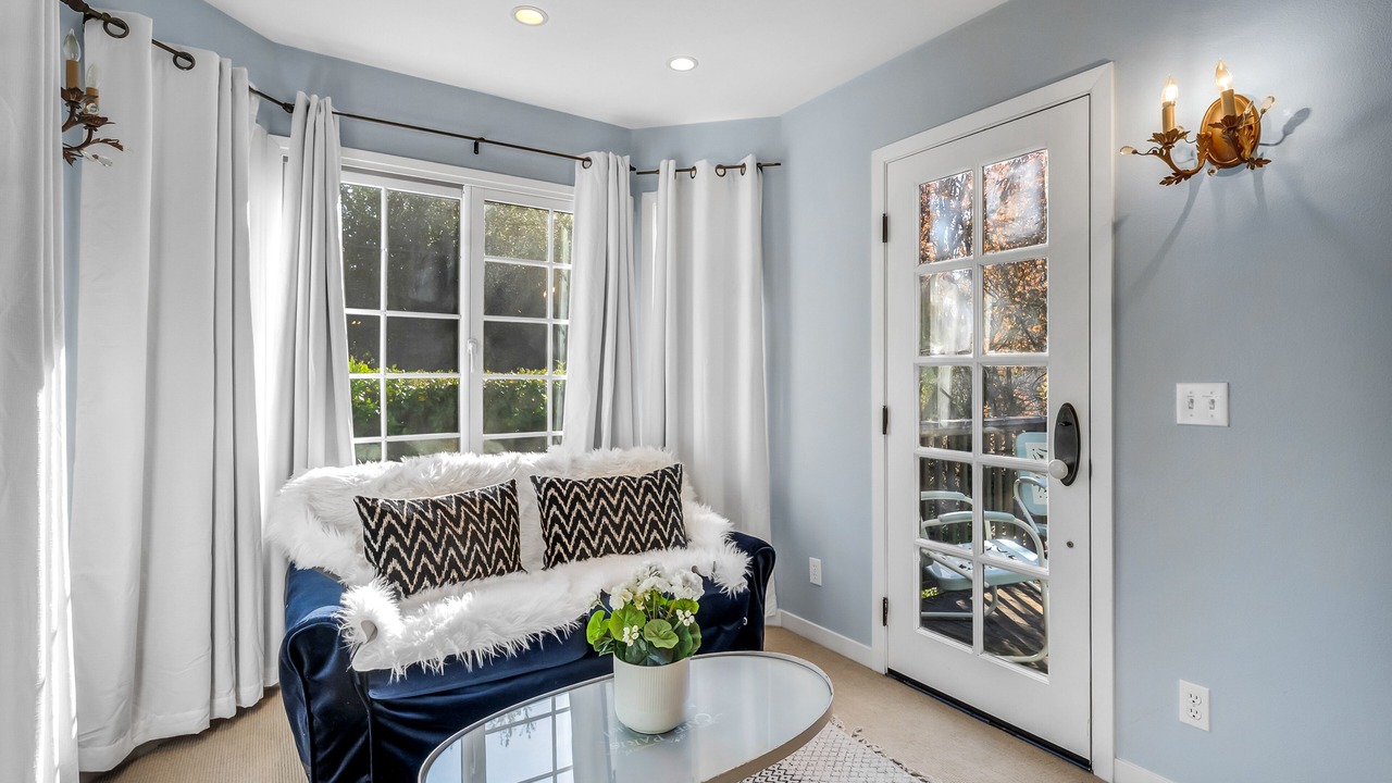 Photo of Livingroom in Glen Ellen