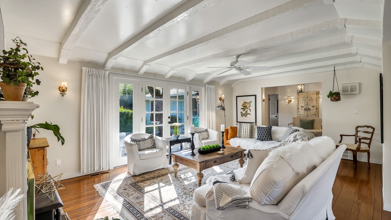 Photo of Livingroom in Glen Ellen