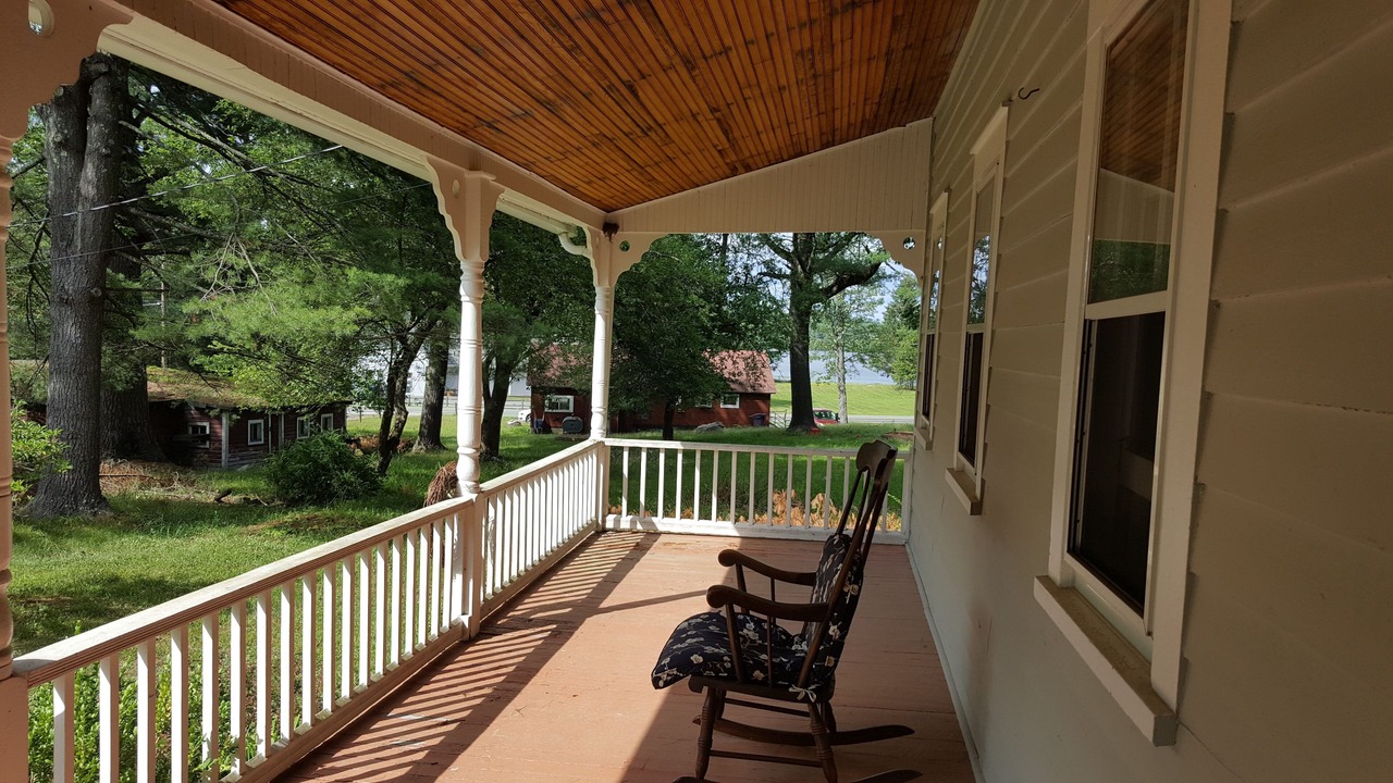 Photo of Patio Balcony in Highland Lake