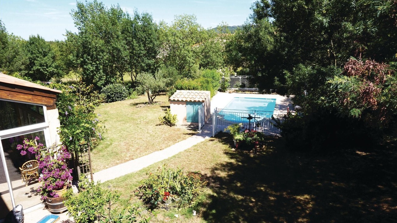 Photo of Bedroom in Prades-sur-Vernazobre