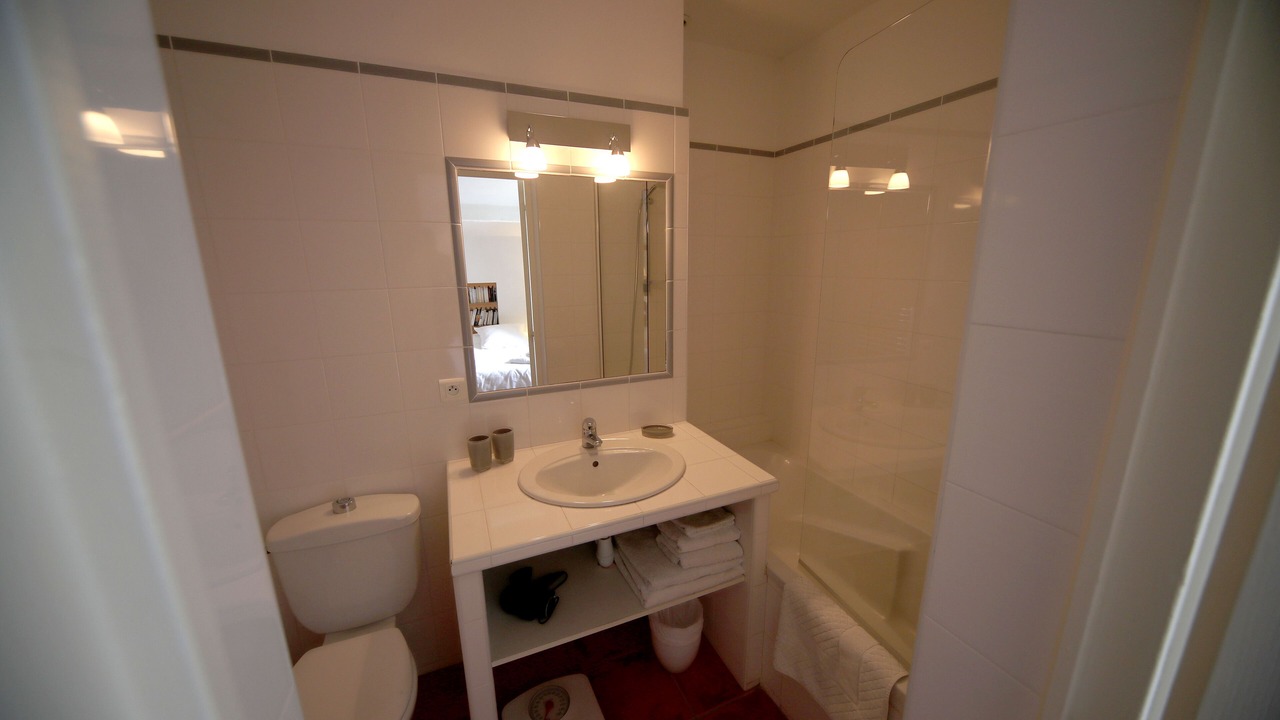 Photo of Bathroom in Saint-Etienne-du-Gres