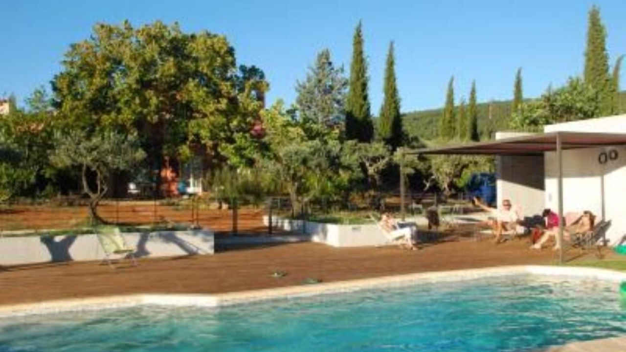 Photo of Others in Aups