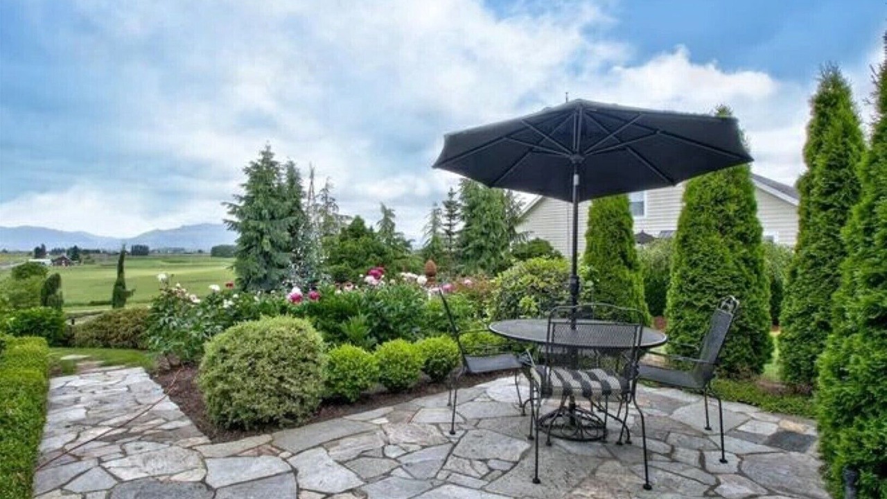 Photo of Outdoor in Bow