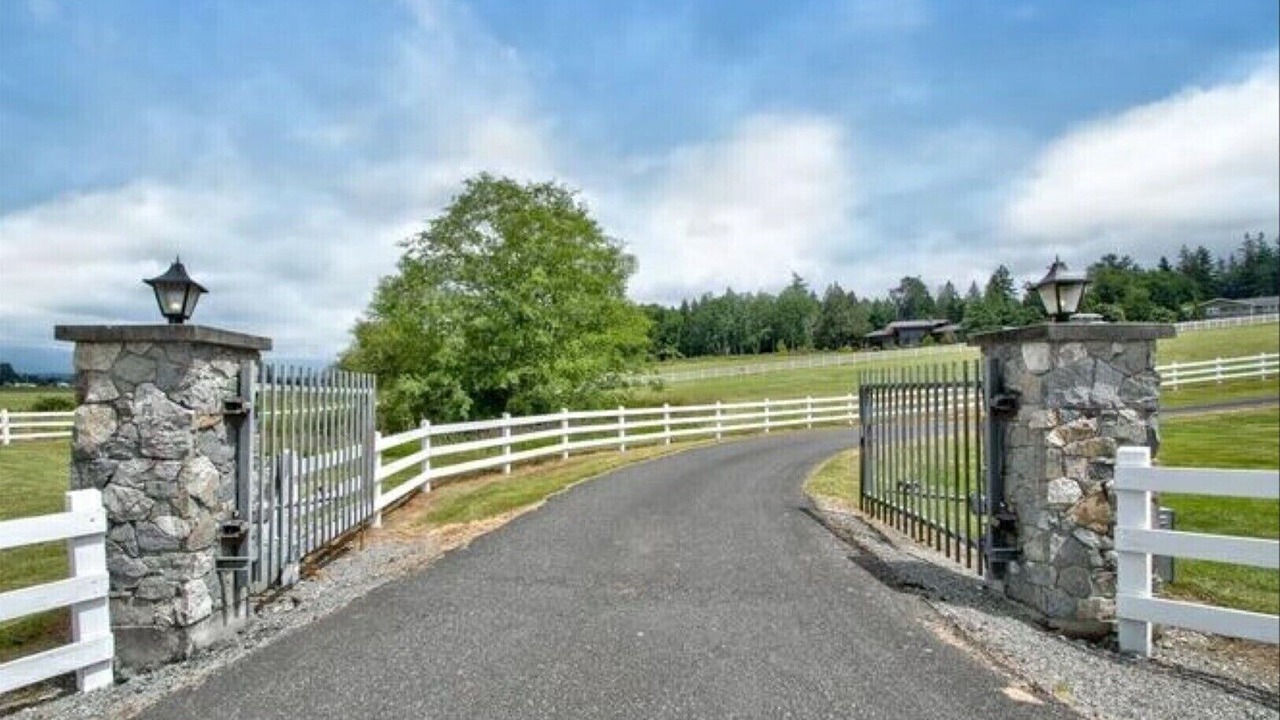 Photo of Outdoor in Bow