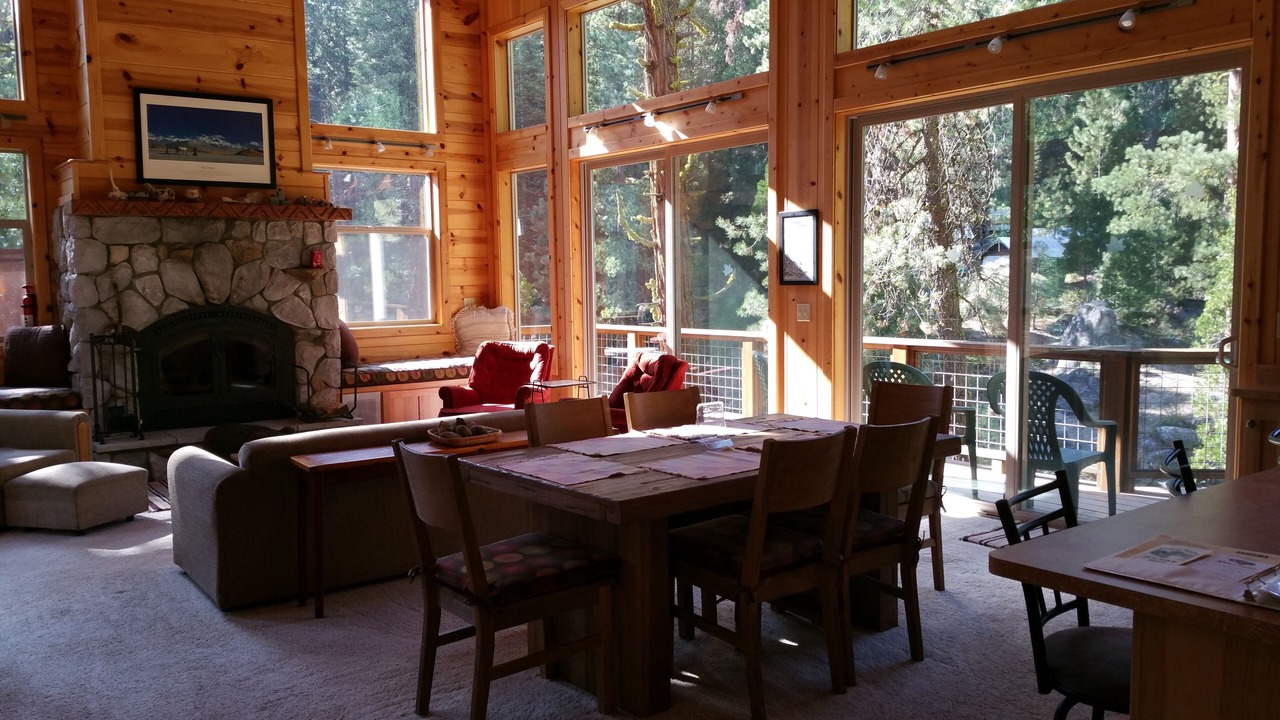 Photo of Livingroom in Strawberry